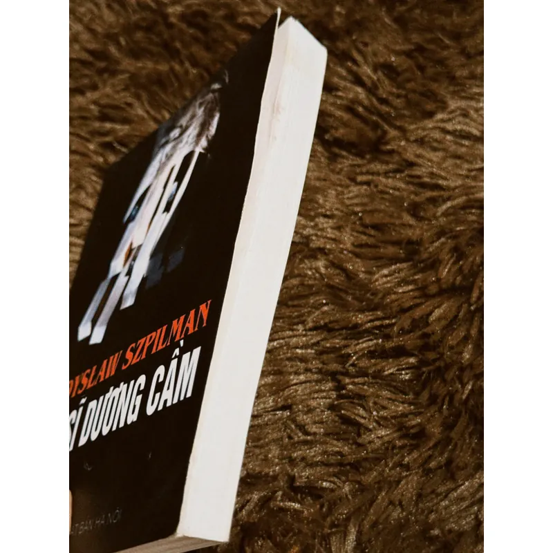 Nghệ sĩ dương cầm (chữ ký dịch giả) 698298