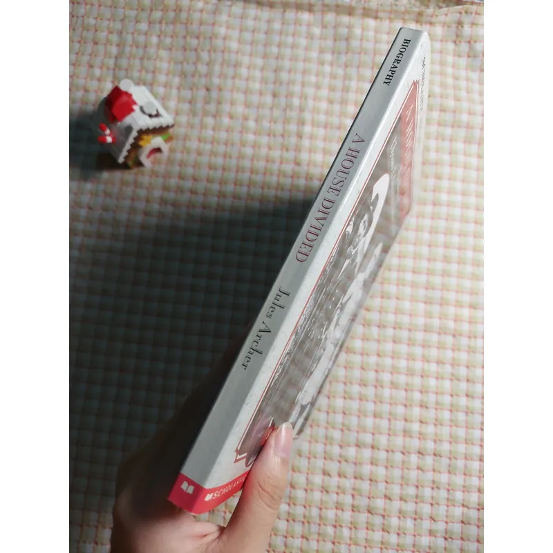 A HOUSE DIVIDED – The Lives of Ulysses S. Grant and Robert E. Lee - Jules Arche 749419