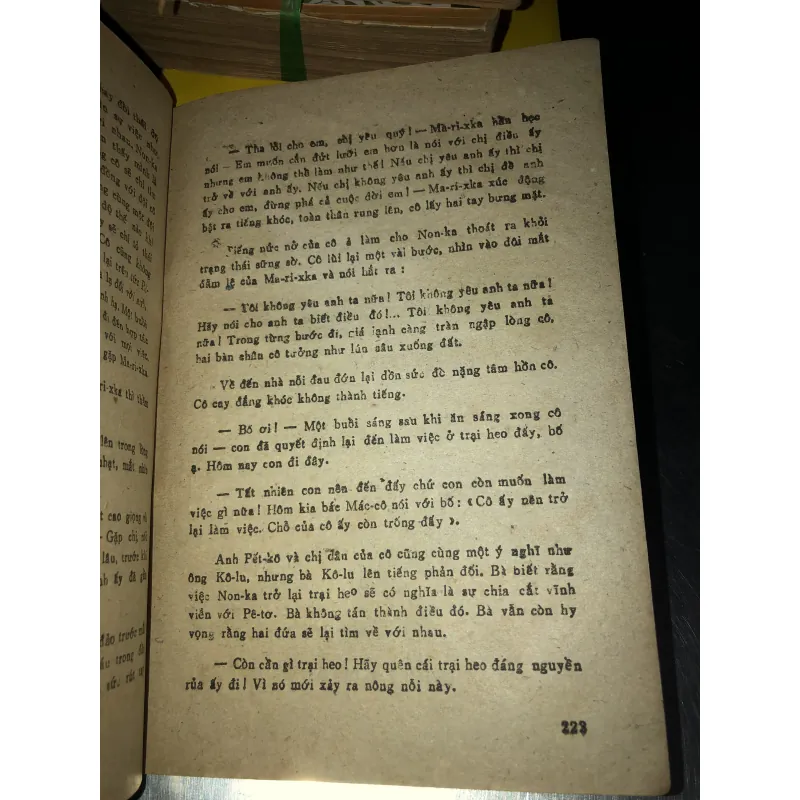 Mối tình Non-Ka   -   I-Vai-Lô Pê-Tơ- Rô 928439