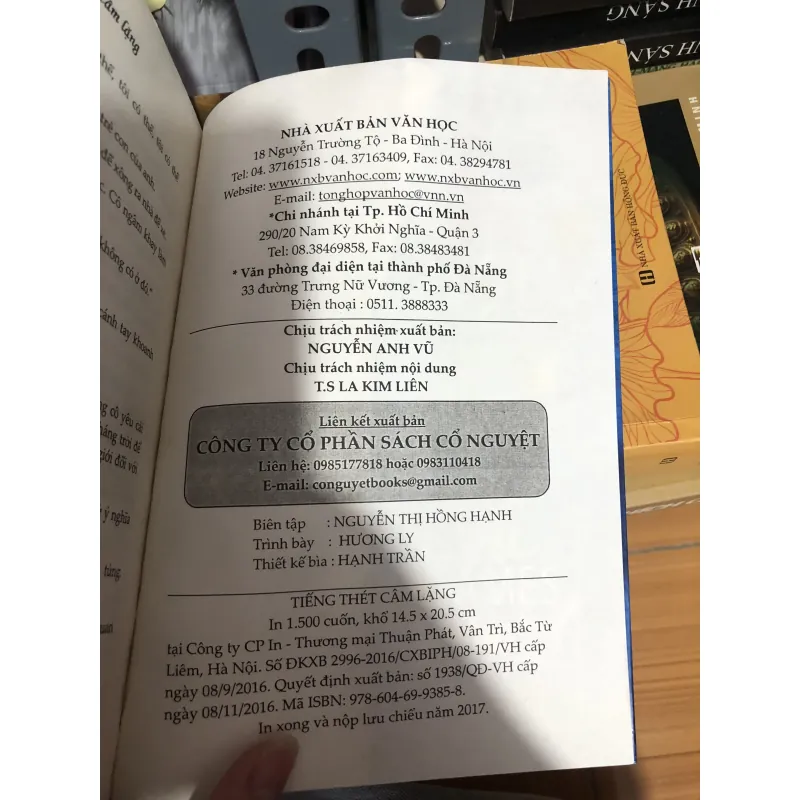 Tiếng thét căm lặng-tiểu thuyết trinh thám 990614