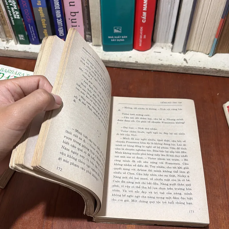 II Tiểu Thuyết: Tiếng Nói Trái Tim (Tập 2, 3, 4) - BARBARA TAYLOR BRADFORD - 1995 752279