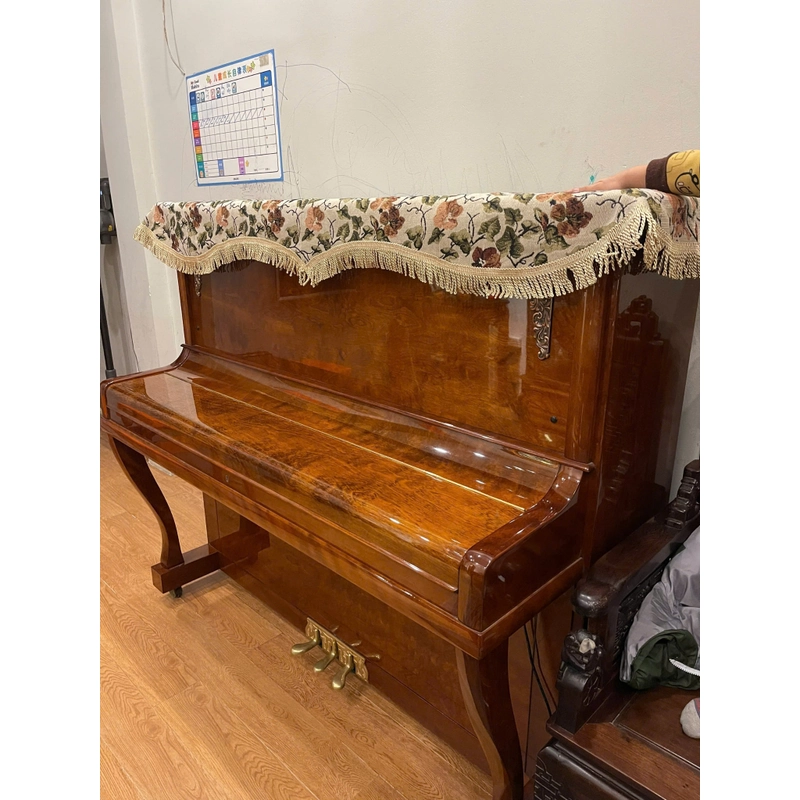 Piano V.Marktone màu như hình đang sử dụng 323800