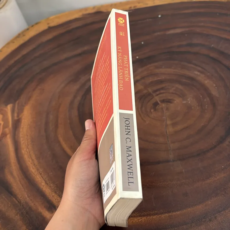 II Sách Kỹ Năng: Phát Triển Kỹ Năng Lãnh Đạo - JOHN C. MAXWELL - 2023 1010453