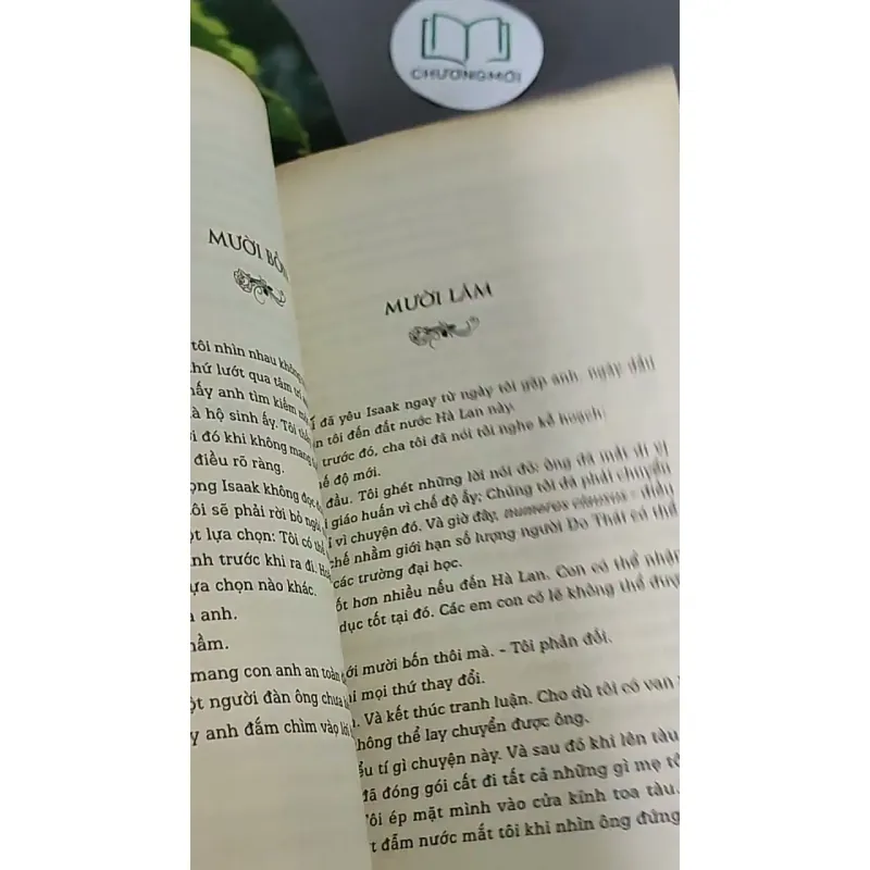 Trong Vòng Nôi Kẻ Thù (2013) - Sara Young 603333