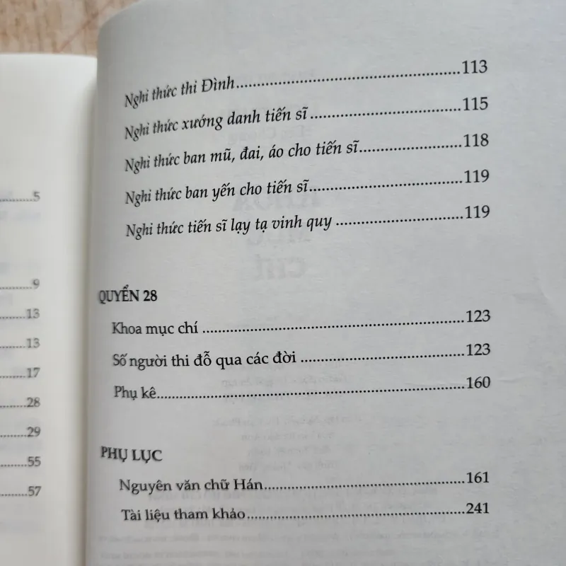 Lịch triều hiến chương loại chí khoa mục chí | phan huy chú 994979