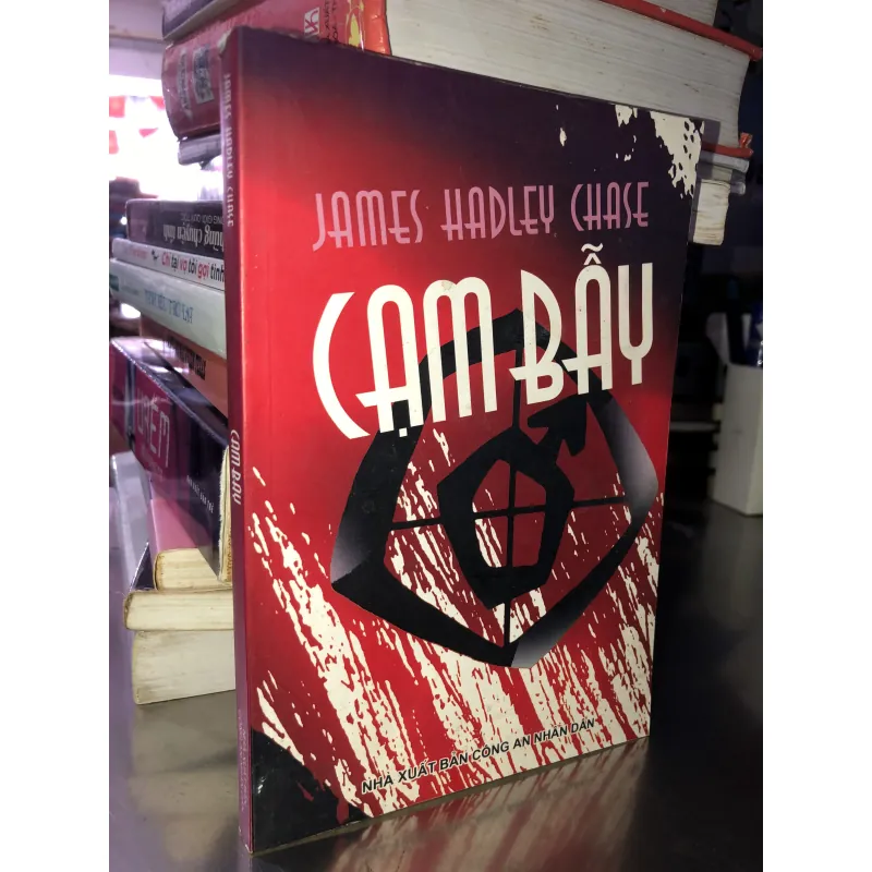 Cạm bẫy - James Hadley Chase 1021779