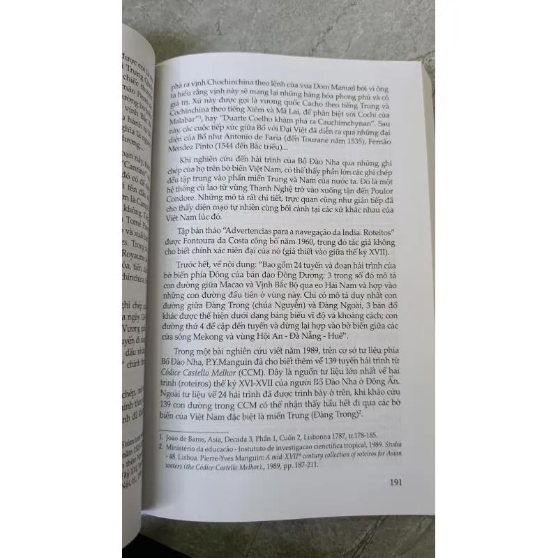 NGƯỜI VIỆT VỚI BIỂN - NGUYỄN VĂN KIM 789738