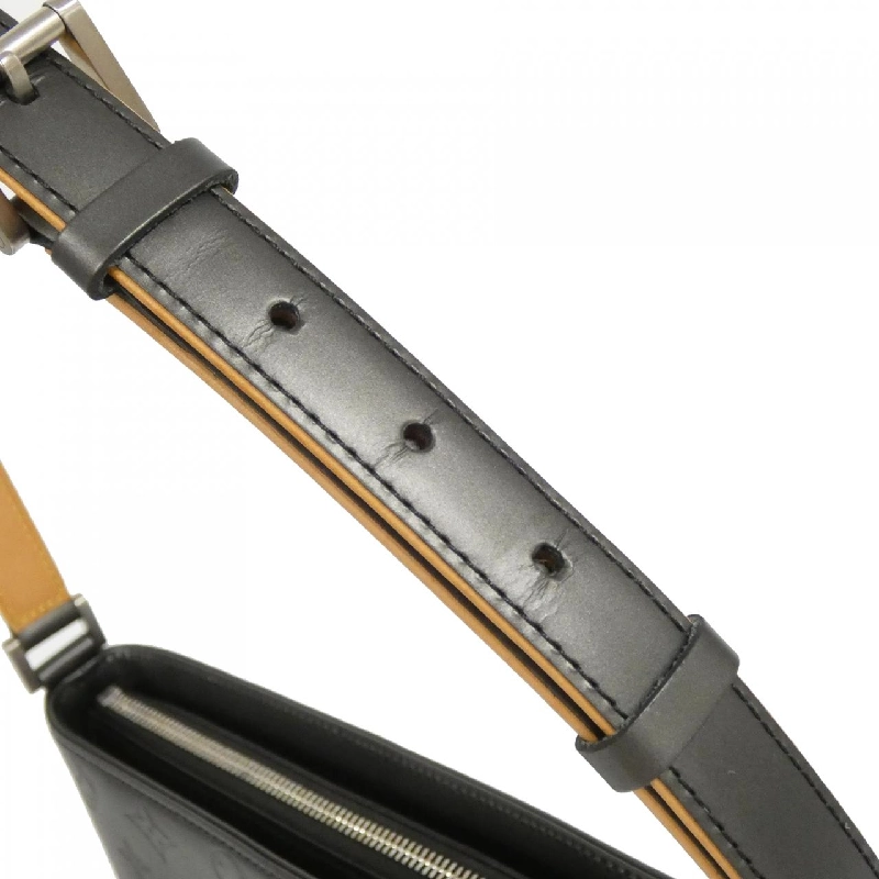 Túi đeo vai Louis Vuitton Monogram Matt Alston M55122 610652