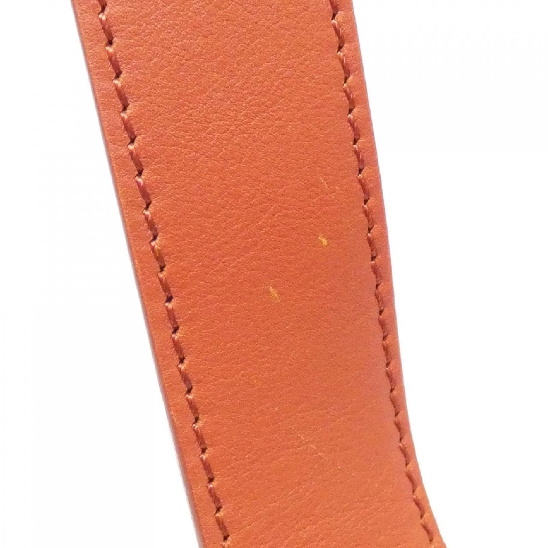 Túi đeo vai Celine Big Bucket với dây đeo dài 183343A4T 613833