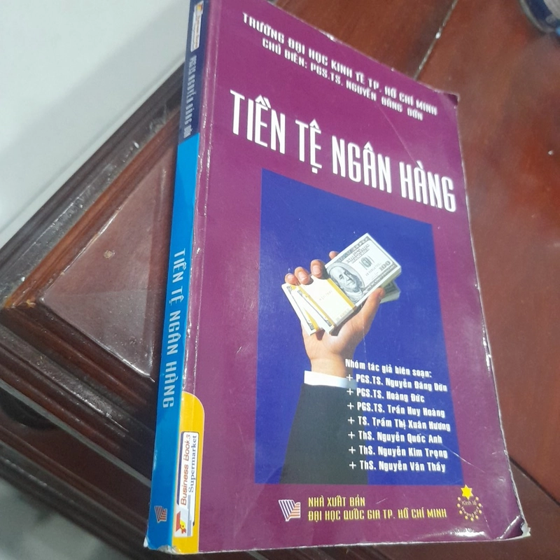 TIỀN TỆ NGÂN HÀNG 464279