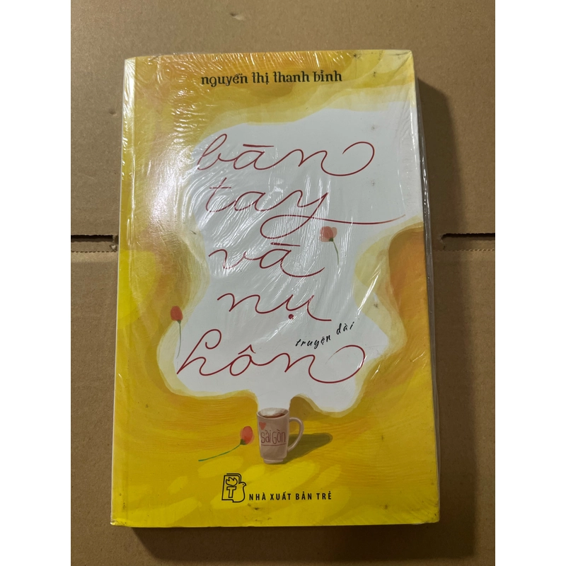 bàn tay và nụ hôn 524447