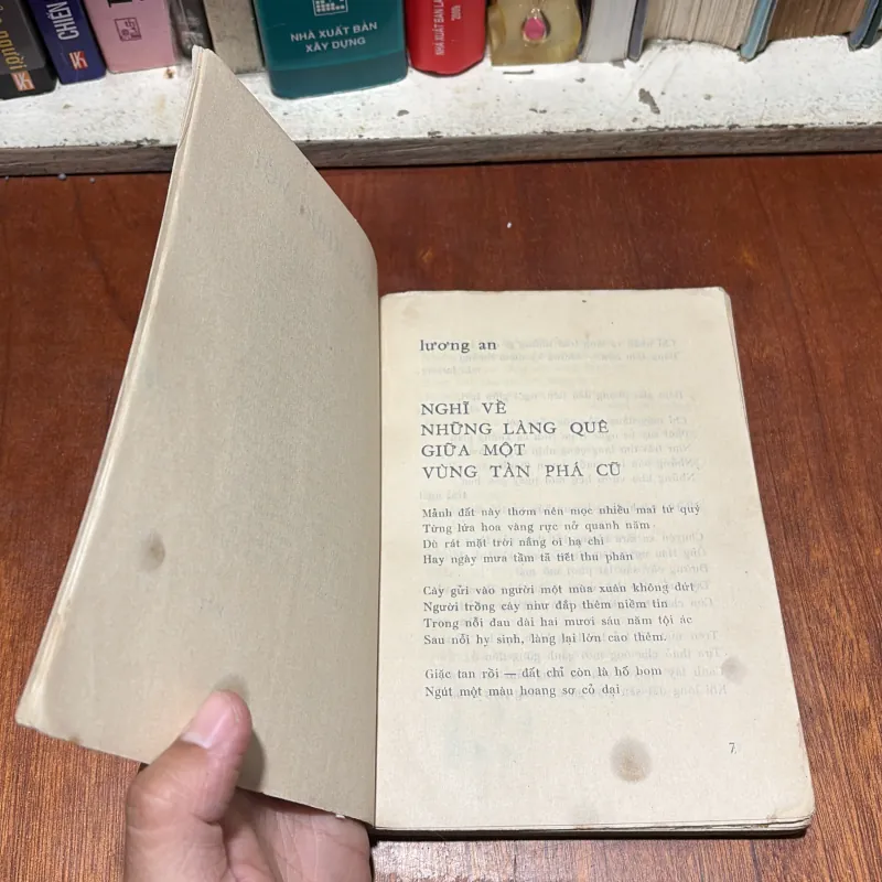 [Sách 7x] - II Thơ: Hành Khúc Mới - Nhiều Tác Giả - 1977 797104