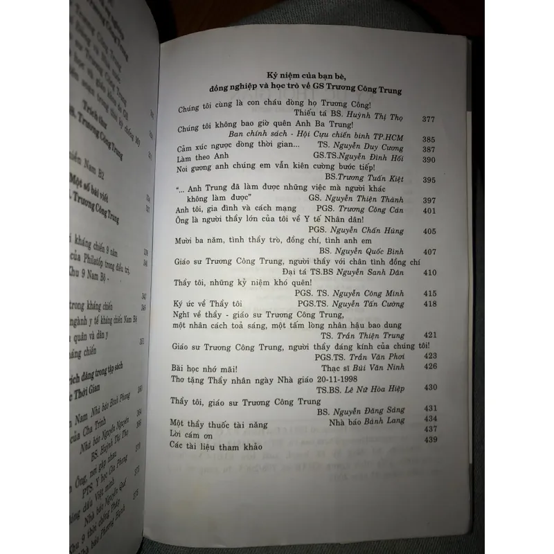 Ký ức thời gian - Những câu chuyện về cuộc đời của giáo sư tiến sĩ Trương Công Trung 690036