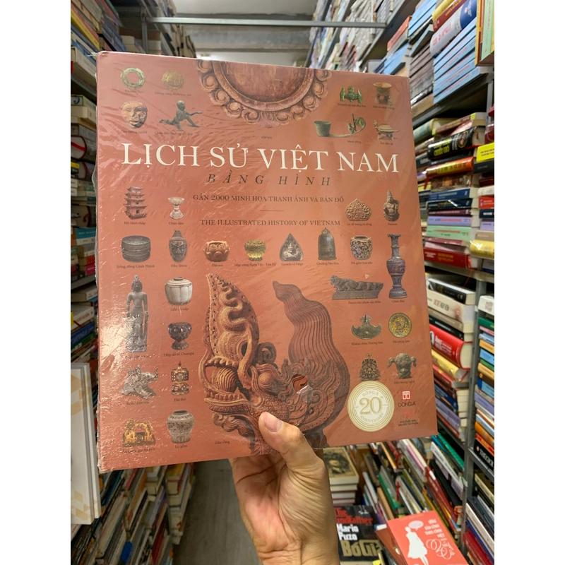 Lịch sử việt nam bằng hình. Mới nguyên seal. Bìa cứng 446542