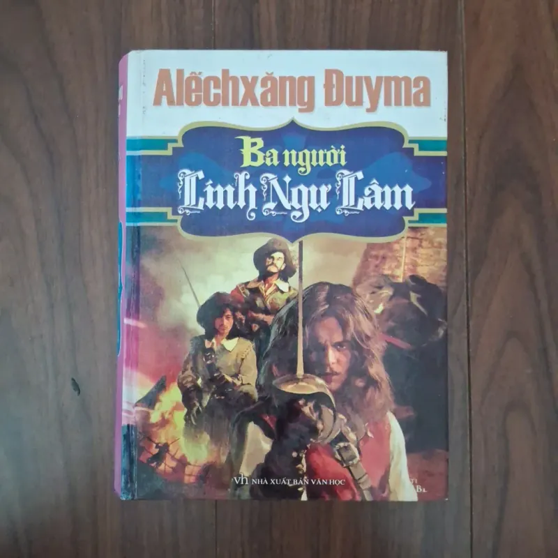 Ba người lính ngự lâm 748068