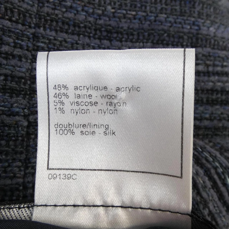 Áo khoác CHANEL P13663V07821 99A - Hàng hiệu Chính hãng 817879