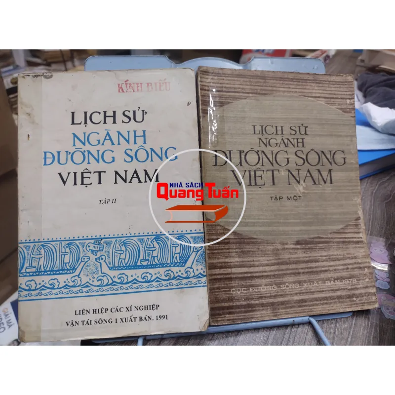 Sách: Lịch sử ngành đường sông Việt Nam (2 tập) (A3) 723162