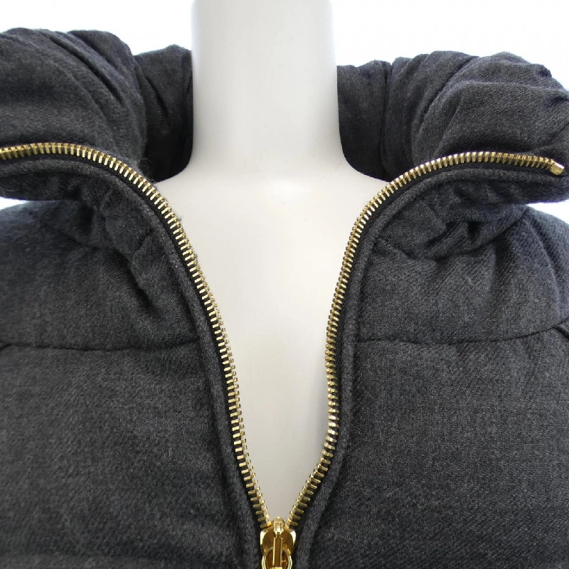 Áo khoác lông vũ MONCLER 641398