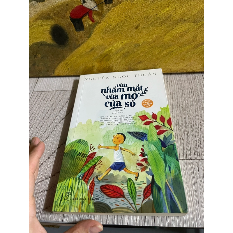 Vừa nhắm mắt vừa một cửa sổ 331817
