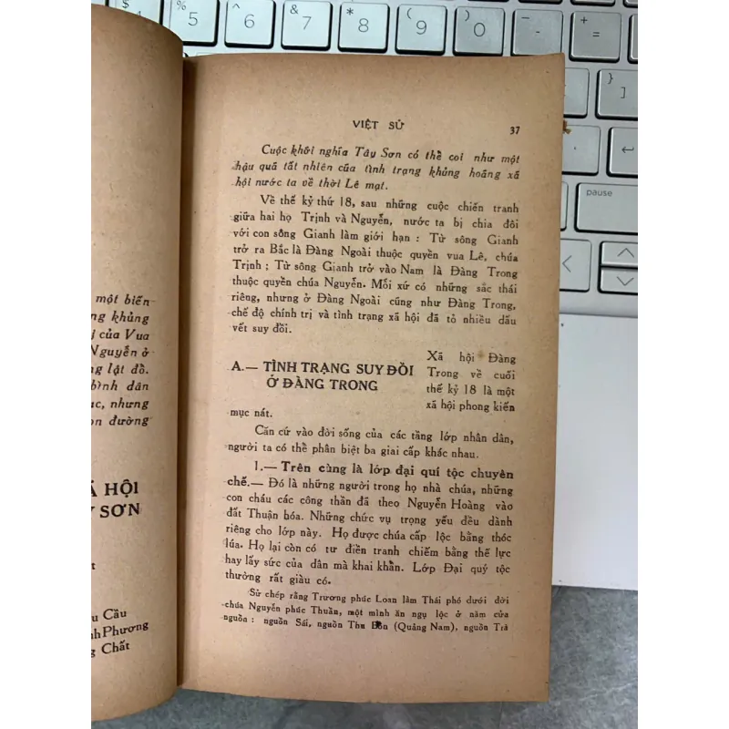 VIỆT SỬ LỚP ĐỆ NHỊ A, B, C - NGUYỄN VĂN MÙI 708224