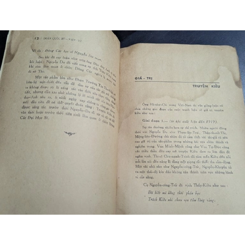 Khảo luận về đoạn trường tân thanh - Doãn Quốc Sỹ và Việt Tử 452734