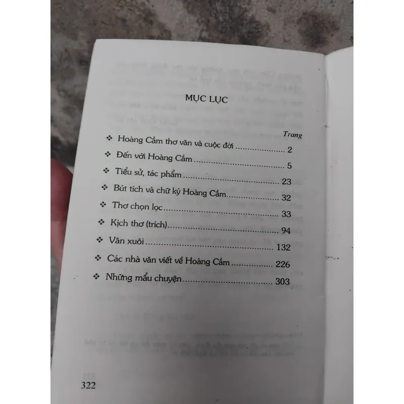 Hoàng Cầm thơ văn và cuộc đời của Hoài Việt  1025184