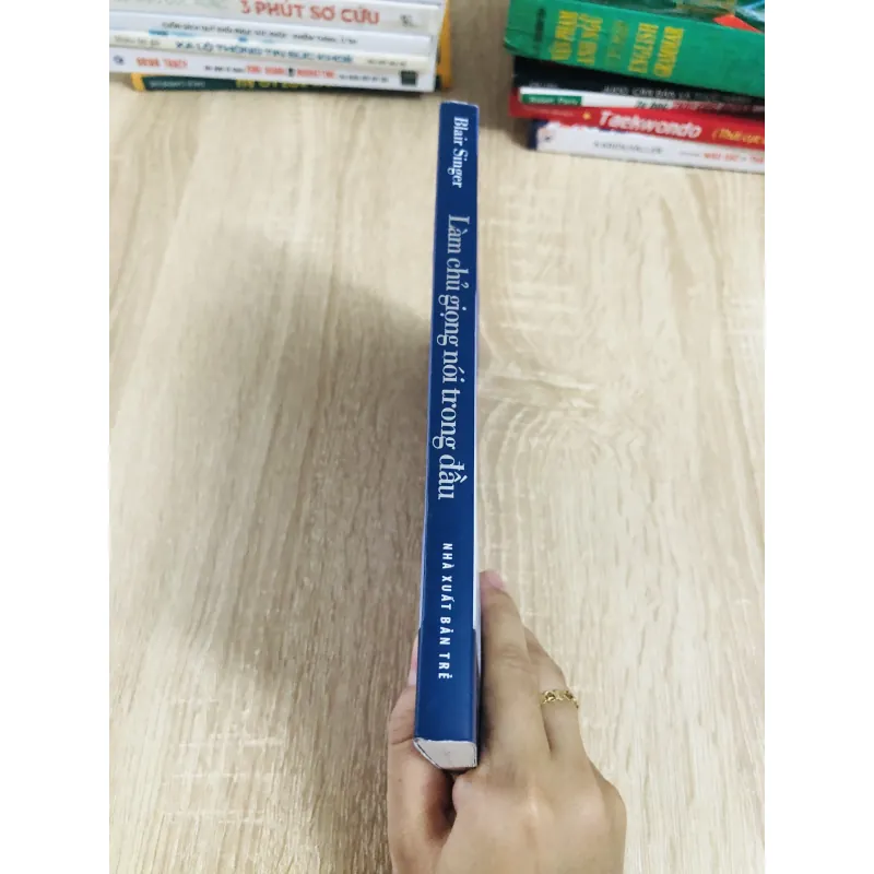 LÀM CHỦ GIỌNG NÓI TRONG ĐẦU 1004127