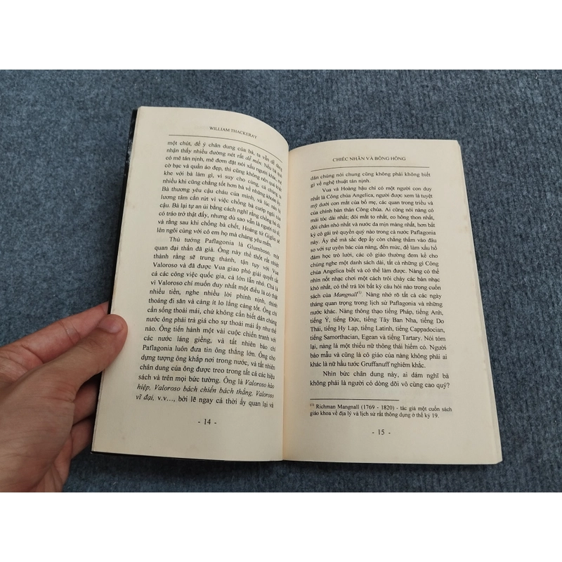 CHIẾC NHẪN VÀ BÔNG HỒNG - WILLIAM THACKERAY 478632