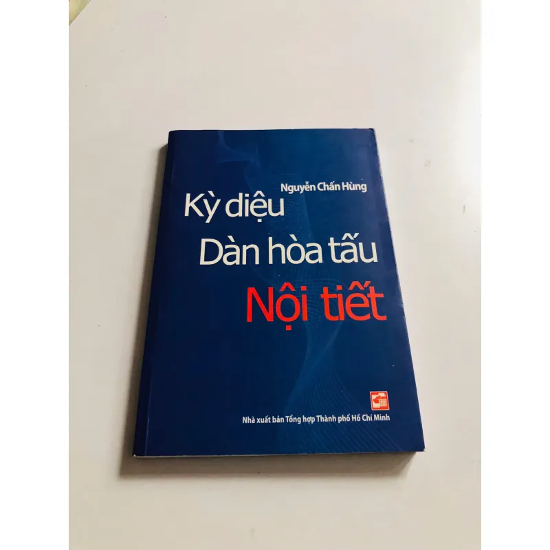 Kỳ diệu dàn hòa tấu nội tiết, Nguyễn Chấn Hùng 2012 mới 80% bị ố (DongTr) 34217