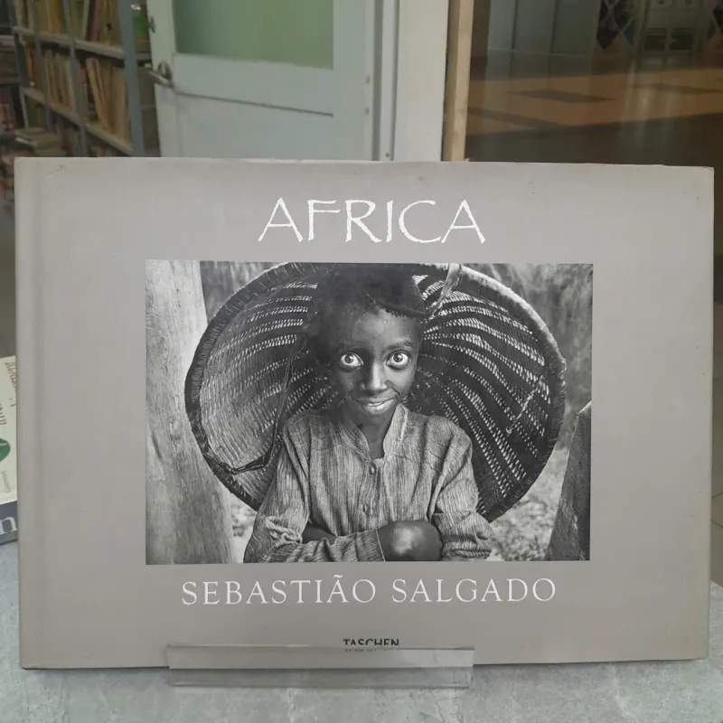 AFRICA - SEBASTIÃO SALGADO 557808