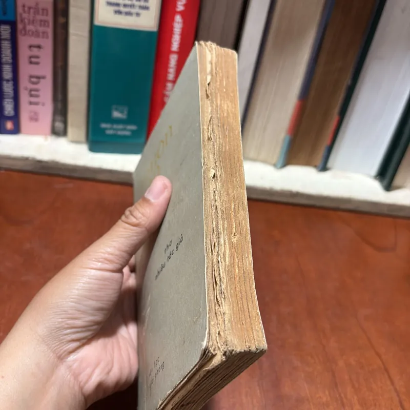 [Sách 7x] - II Thơ: Muôn Vàn Tình Thân Yêu - Nhiều Tác Giả - 1976 797105