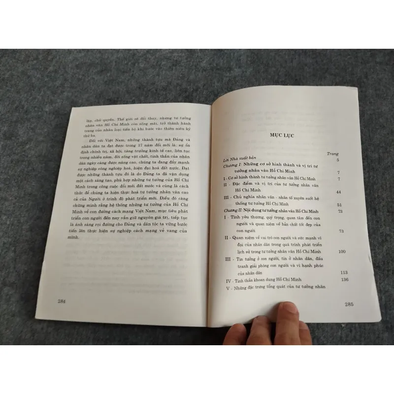 TƯ TƯỞNG NHÂN VĂN HỒ CHÍ MINH VỚI VIỆC GIÁO DỤC ĐỘI NGŨ CÁN BỘ, ĐẢNG VIÊN HIỆN NAY 697782