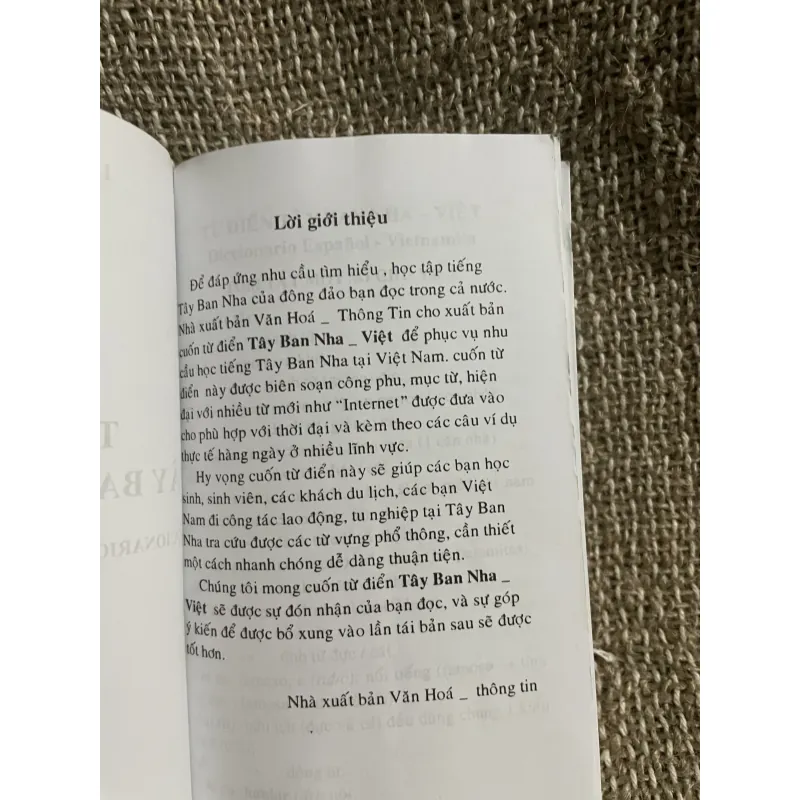 Từ điển Tây Ban Nha- Việt ; khổ bỏ túi; 590 trang  1024503