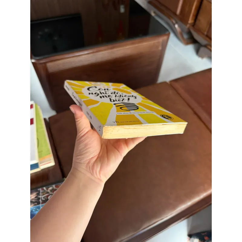 “Con Nghĩ Đi, Mẹ Không Biết!” – Thu Hà - K3 1008358