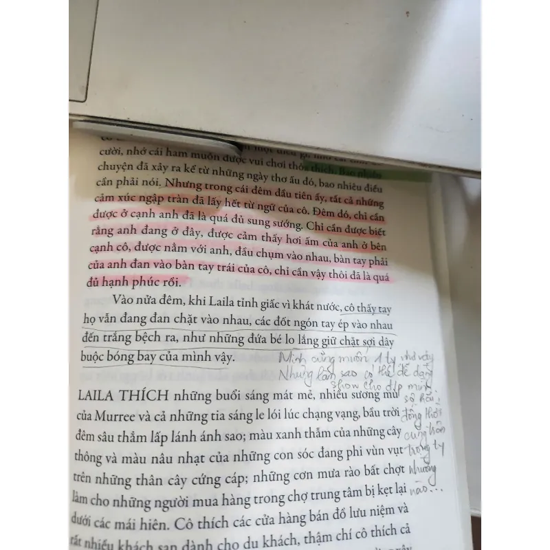 NGÀN MẶT TRỜI RỰC RỠ - Khaled Hosseini 961358