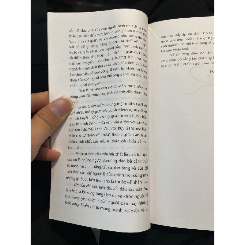 Tên của khí trời - Alberto Ruy Sanchez 448862