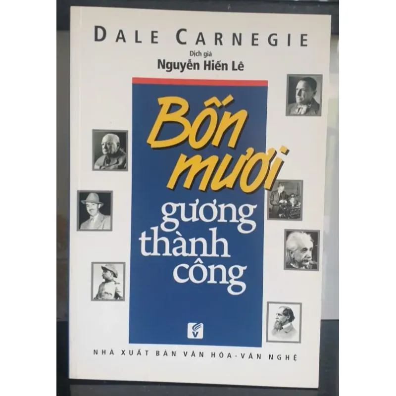 Bốn Mươi Gương Thành Công 732841