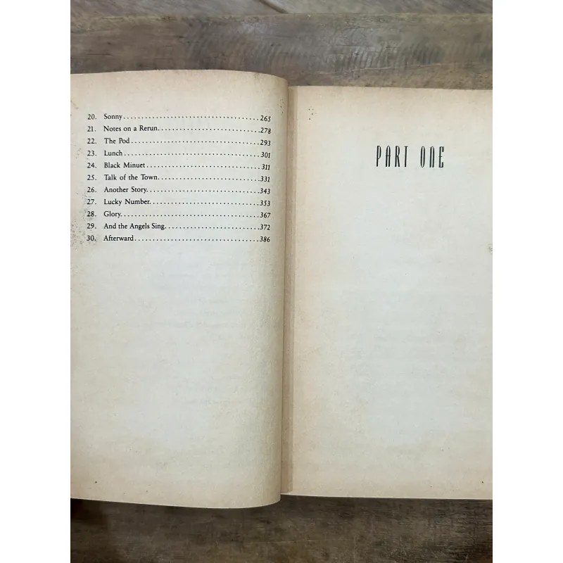 Midnight in the Garden of Good and Evil - John Berendt 734792