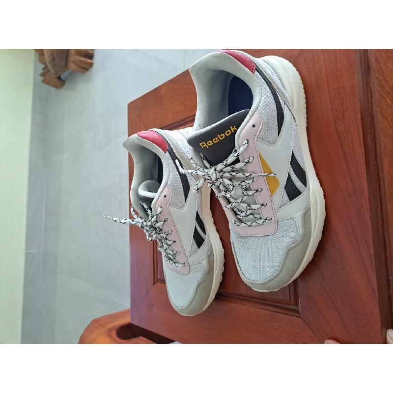 giầy Reebok side 38.5 10224