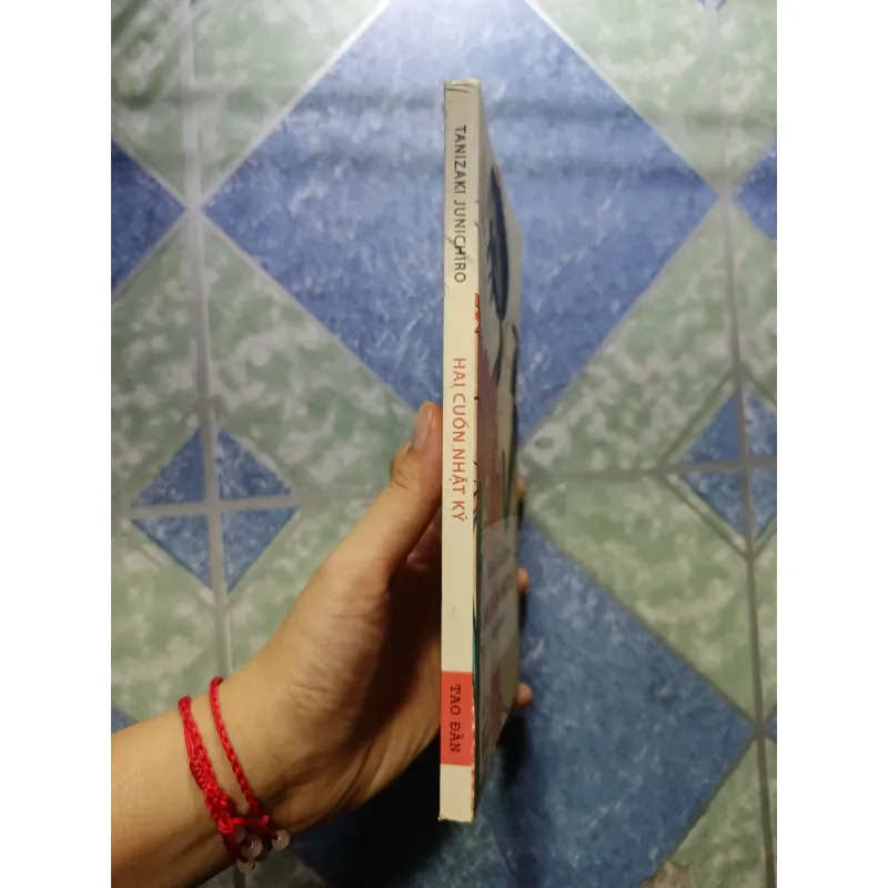 Hai cuốn nhật ký - Tanizaki Junichiro 1006270