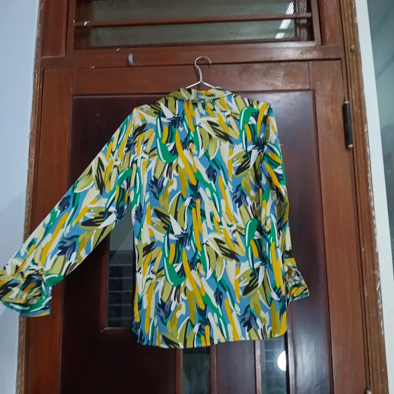 Áo sơ mi vải lụa hoa văn 693455