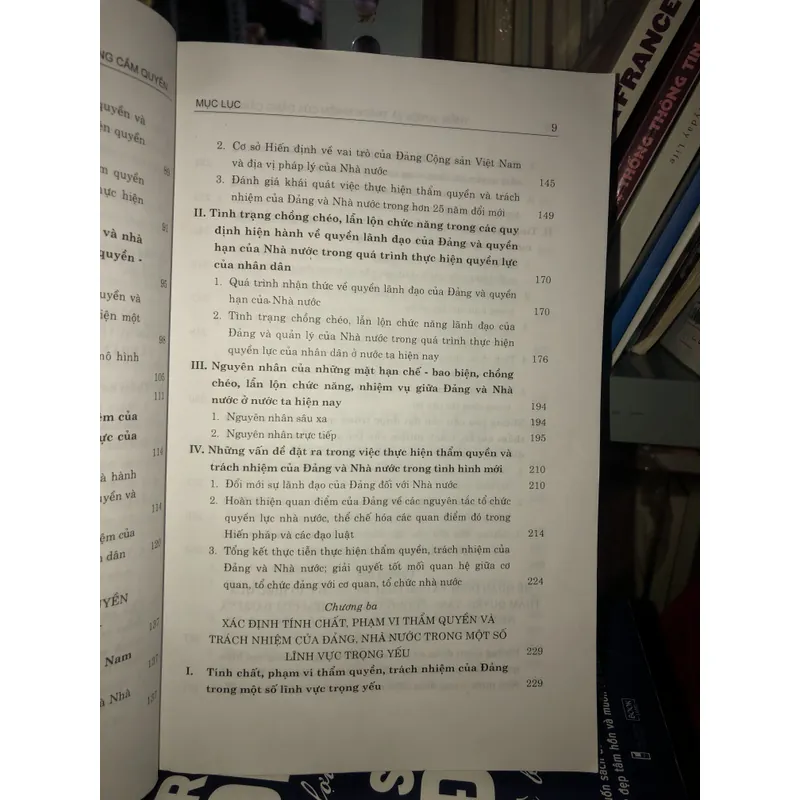Thẩm quyền và trách nhiệm của Đảng cầm quyền và Nhà nước trong việc thực hiện quyền lực… 716682