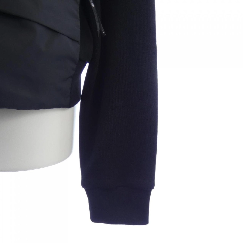 Áo khoác lông vũ MONCLER 638013