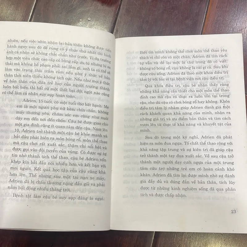 BỐ MẸ , con chẳng làm được đâu -làm sao để tạo sự tự tin cho con trẻ - giáo dục nuôi con 1036024