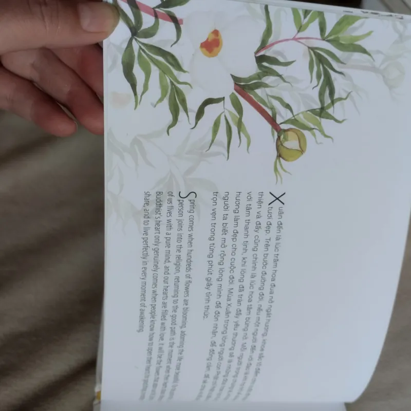 sách "Lời Hoa" (Flower Words) của tác giả Thích Chân Tính. 
Tác giả: Thích Chân Tính. 761625