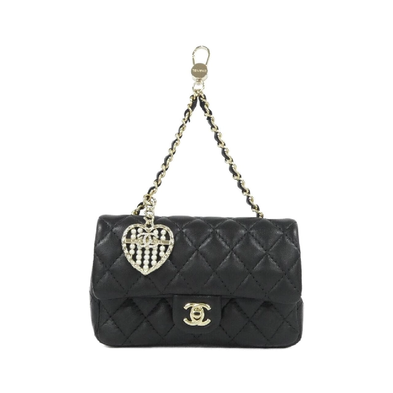 Charm túi AP4760 của Chanel 623514