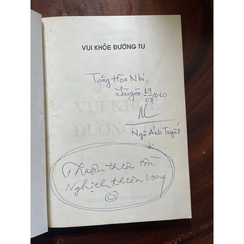 II Tựa sách: VUI KHOẺ ĐƯỜNG TU - Ngô Ánh Tuyết & Chân Phương - 2008 443038