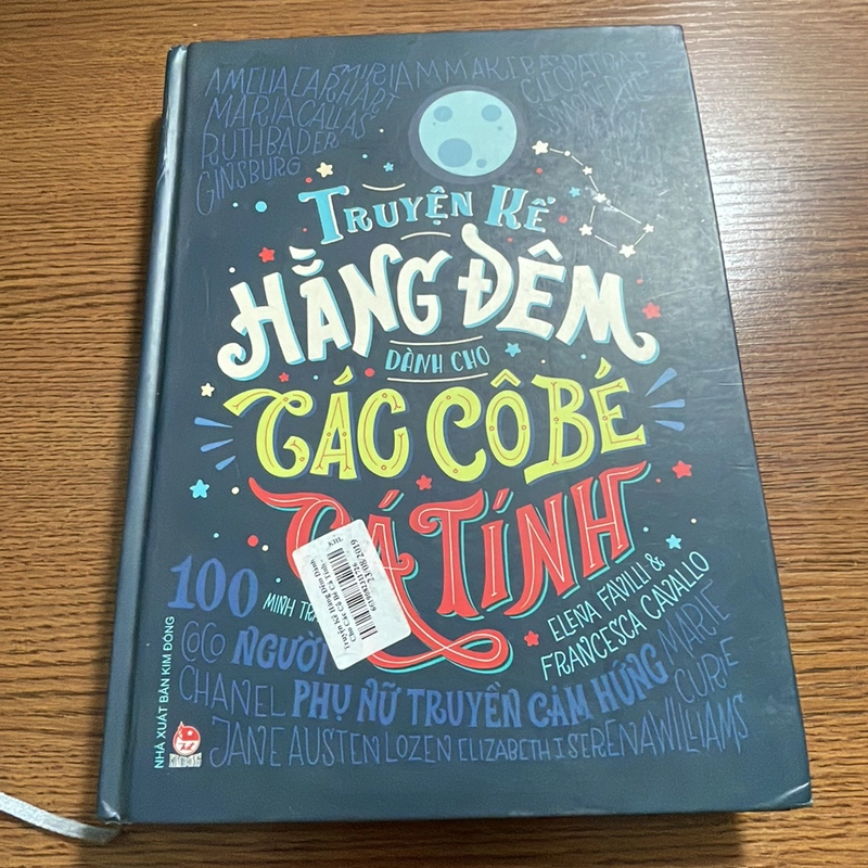 Truyện kể hằng đêm dành cho các cô bé cá tính Elena Favilli 356726