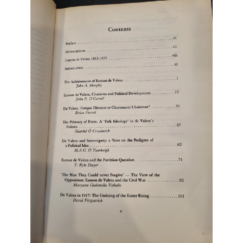 DE VALERA AND HIS TIMES (Edited by J.P. O'Carroll and John A. Murphy) 159768