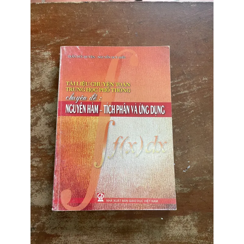 TÀI LIỆU CHUYÊN TOÁN CHUYÊN ĐỀ NGUYÊN HÀM TÍCH PHÂN VÀ ỨNG DỤNG 733467